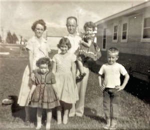 Dickey shares Sparks family history with TAGHS | Center Light and Champion