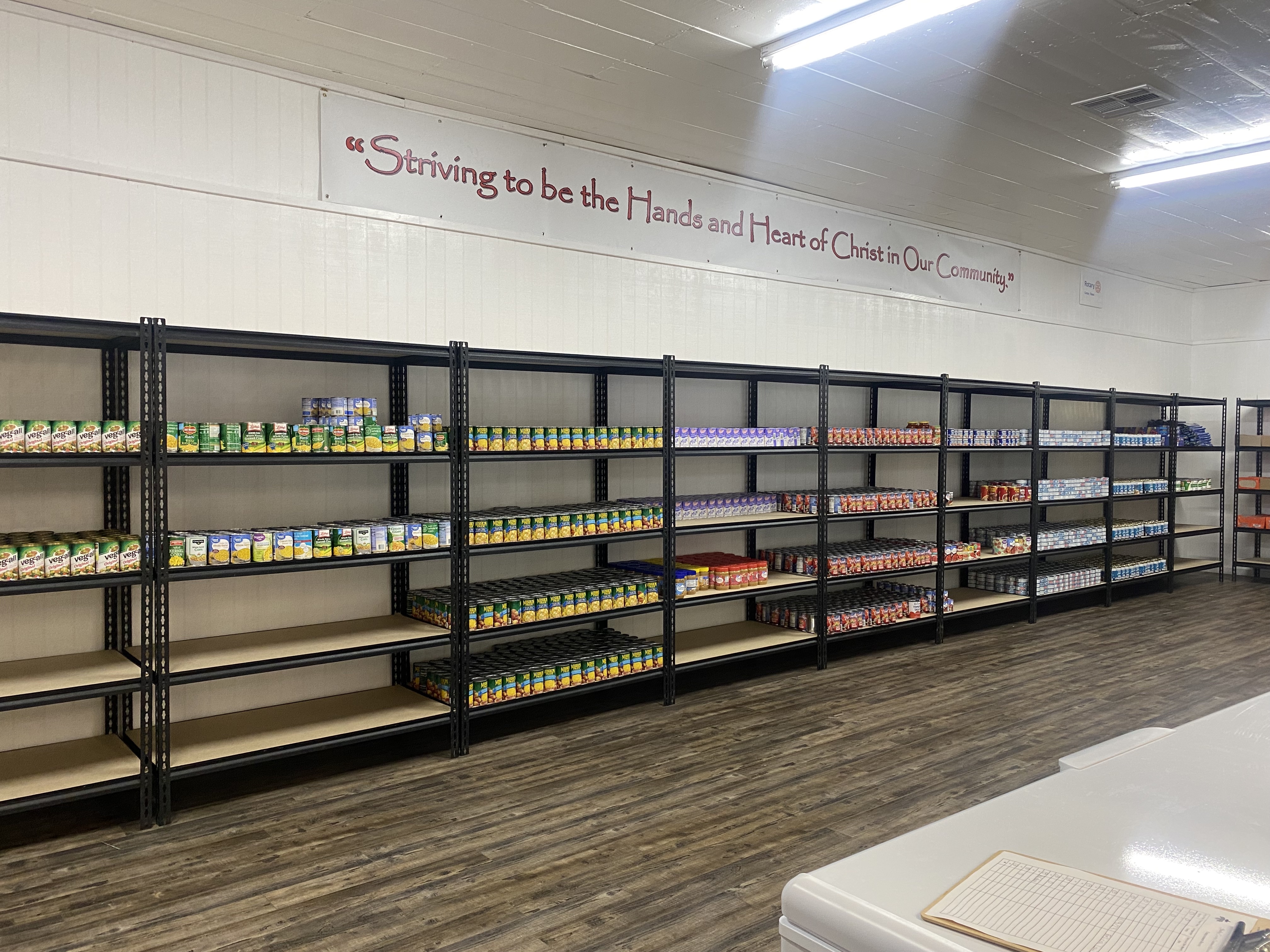 Outreach Ministries dedicates new client-choice food room in memory of Roy Broadus 