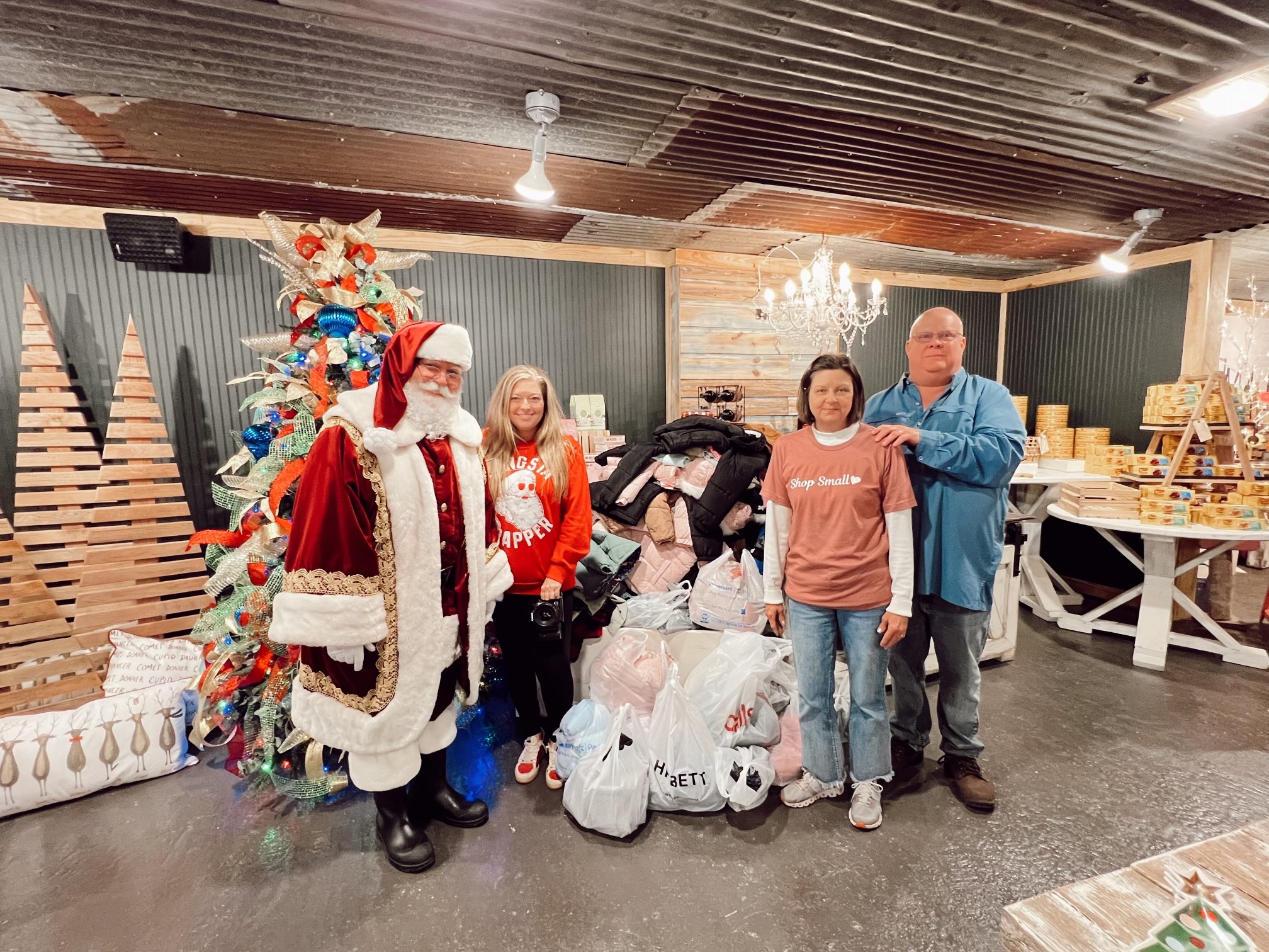 White Cottage Mercantile and Snell Photography collecting Coats for Kindness 