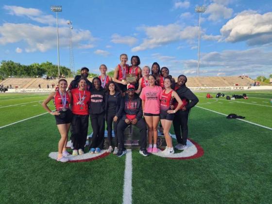  Lady Dragon Track State Qualifiers head to State Track Meet 