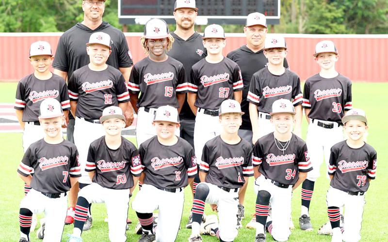 10U Shelbyville AAA Jake, Ayden, Mason, J2, Asher, Elijah, Camden, Tate, Rhett, Stetson, Amos, Jud Coaches: Jerred Wallace, Will Parks, Dale Alexander Submitted | Light and Champion