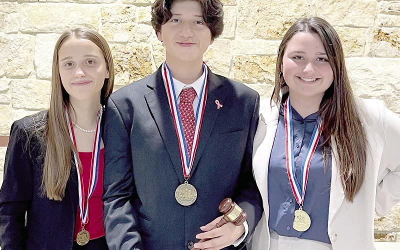 Shelbyville students place at UIL congress competition
