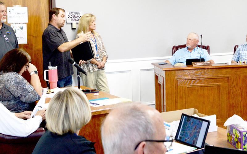 Representatives of Charter Communications/Spectrum updated the commissioners court on progress on the initiative to install broadband internet in the county. Zack Clark | Light and Champion