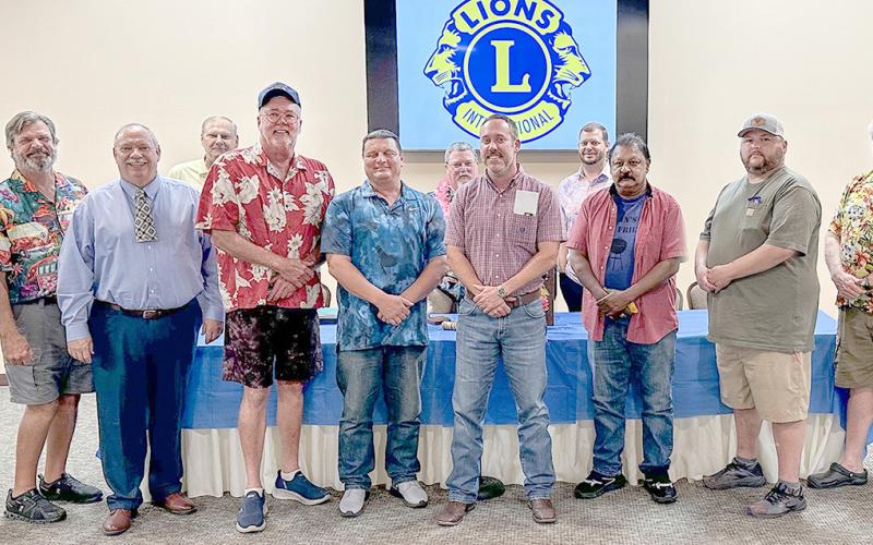 Center Noon Lions install new officers and directors