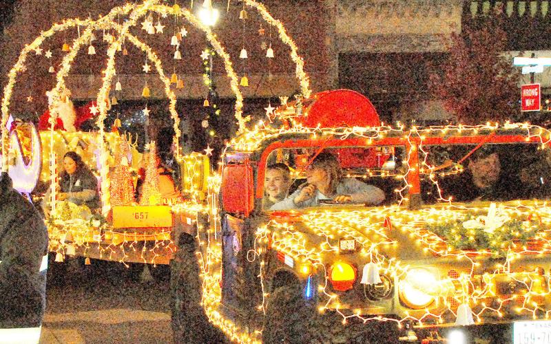 Christmas cheer comes to Shelby County
