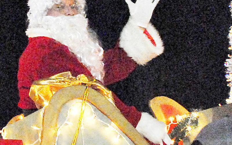 Christmas cheer comes to Shelby County