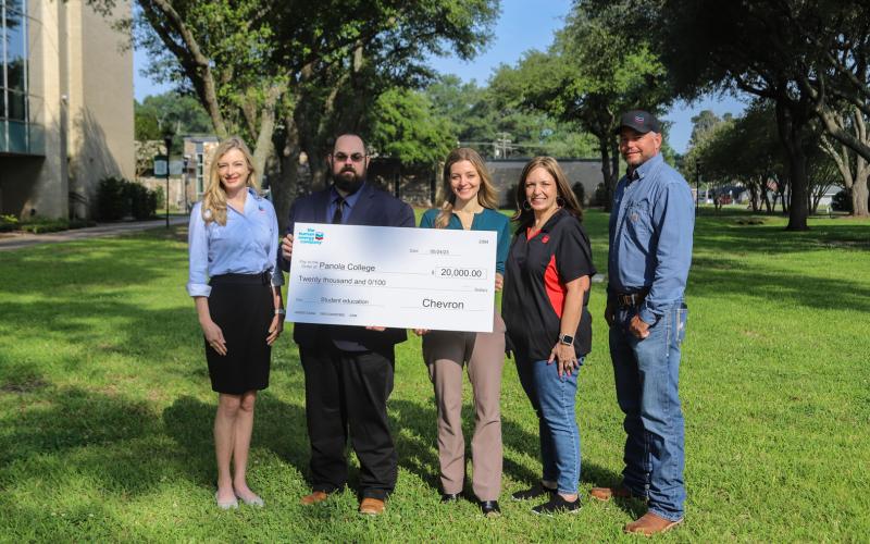 Chevron donates $20,000 to Panola College’s school of energy