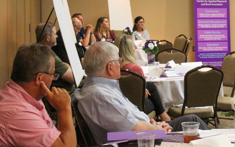 Forum explores problems for smaller communities