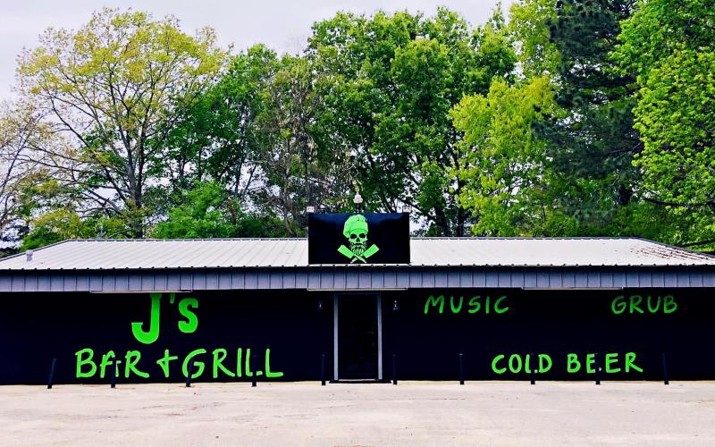 New Member Ribbon Cutting for J's Bar and Grill