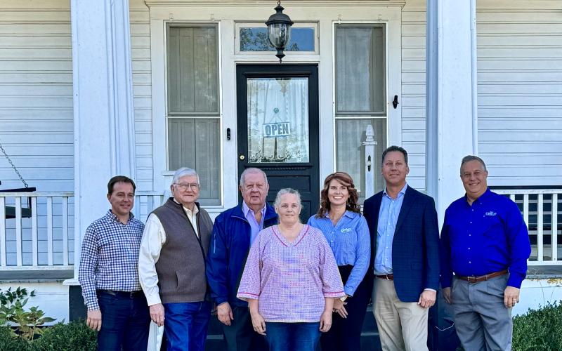 Etex provides internet to first customer in Center