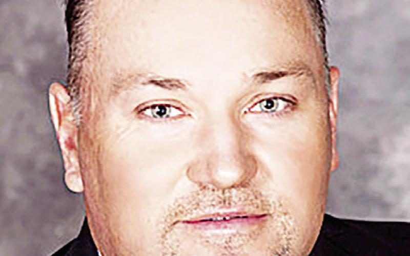 Everitt named lone finalist for Timpson superintendent