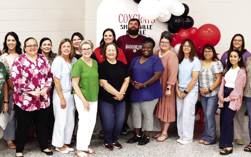 Shelbyville ISD honors faulty with service awards