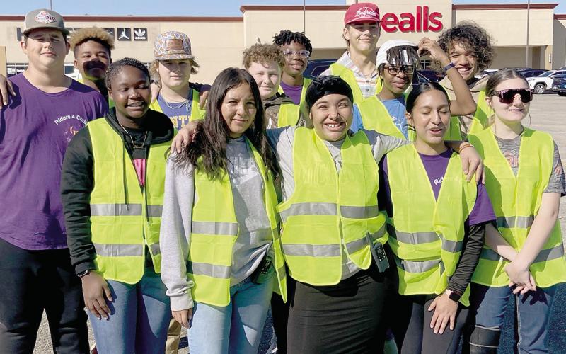 Riders 4 Christ Club performs community cleanup program