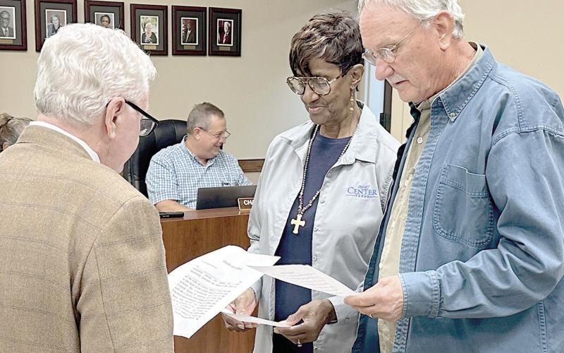 Swearing in, broadband update tops Monday council meeting