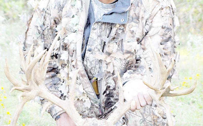 Kaufman County game warden Eric Minter arrowed this 31-point giant in 2009 hunting on a 400-acre tract of open range in Kaufman County. Courtesy Photo