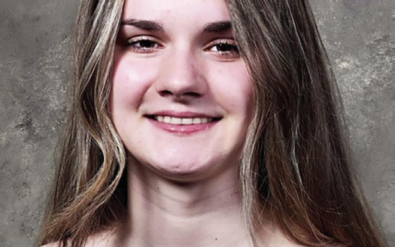 Joaquin Valedictorian Emilee Bradshaw