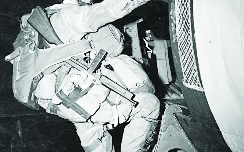This is what Leonard Davis would have looked like as he climbed into a transport plane as his company prepared to depart for their part of the Normandy invasion. Library of Congress