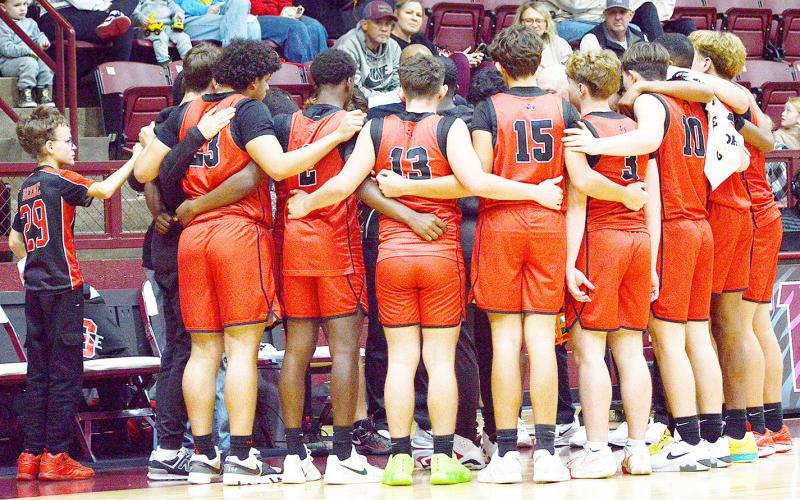 Holiday Hoops closes out year