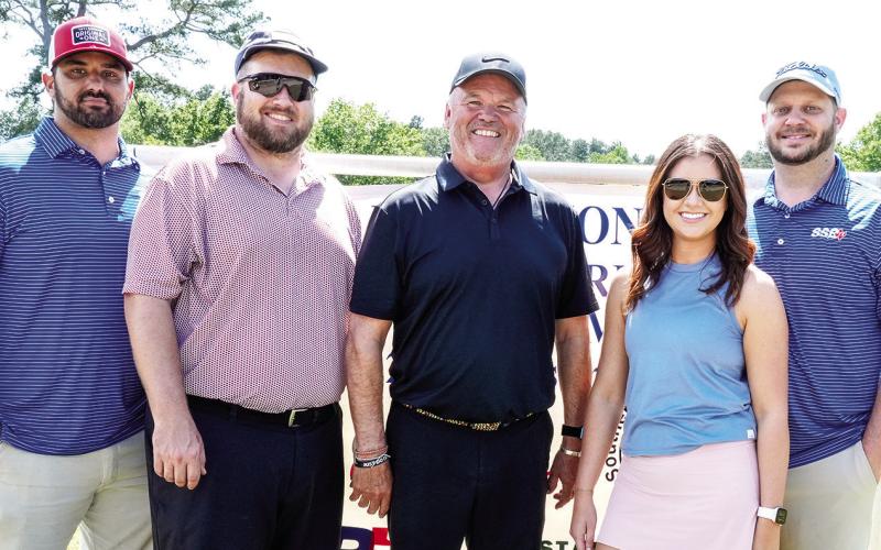 Center Noon Lions Club holds annual golf tournament
