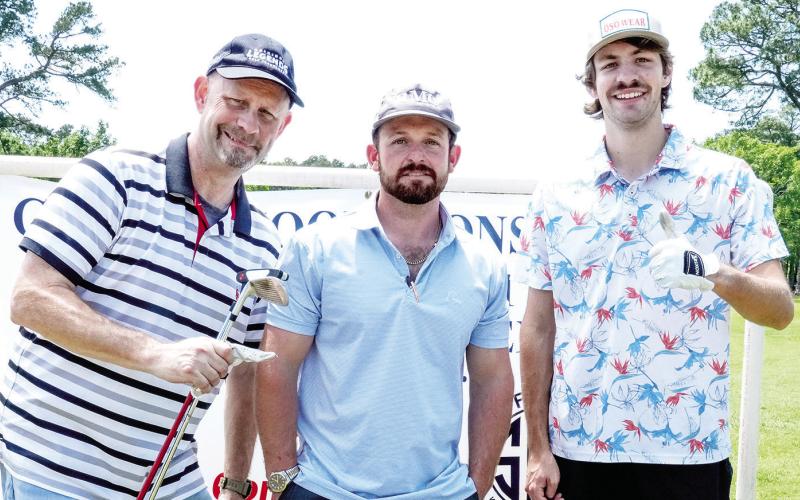 Center Noon Lions Club holds annual golf tournament
