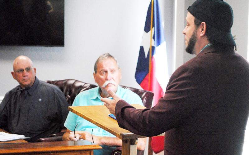 Mark Dickson addresses the Shelby County Commissioners Court advocating for an ordinance that would declare Shelby County a Sanctuary County For The Unborn. Zack Clark | Light and Champion