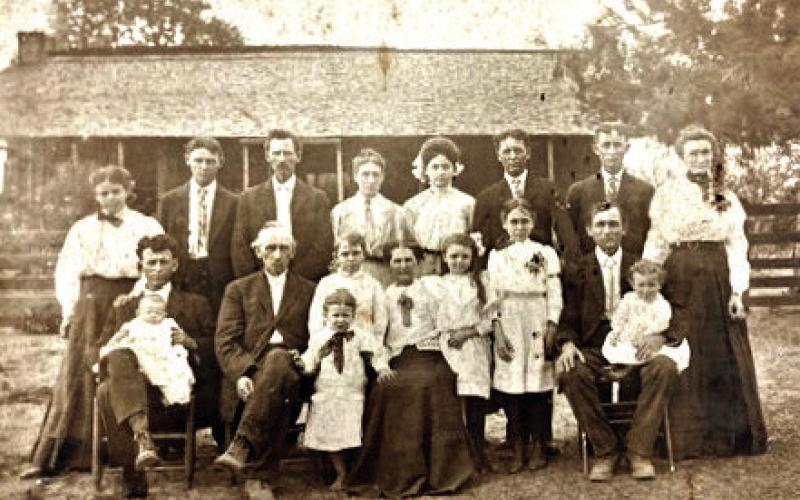 Dickey shares Sparks family history with TAGHS