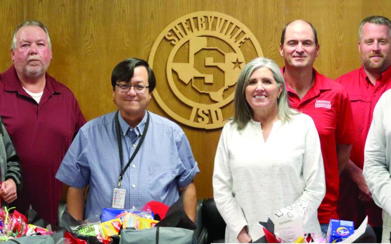 Shelbyville ISD recognizes school board