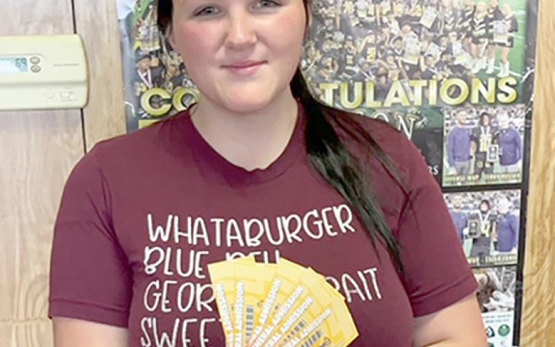 Kaylee won 6 tickets (The Family Pack!) to Splash Kingdom this past week from The Light and Champion.