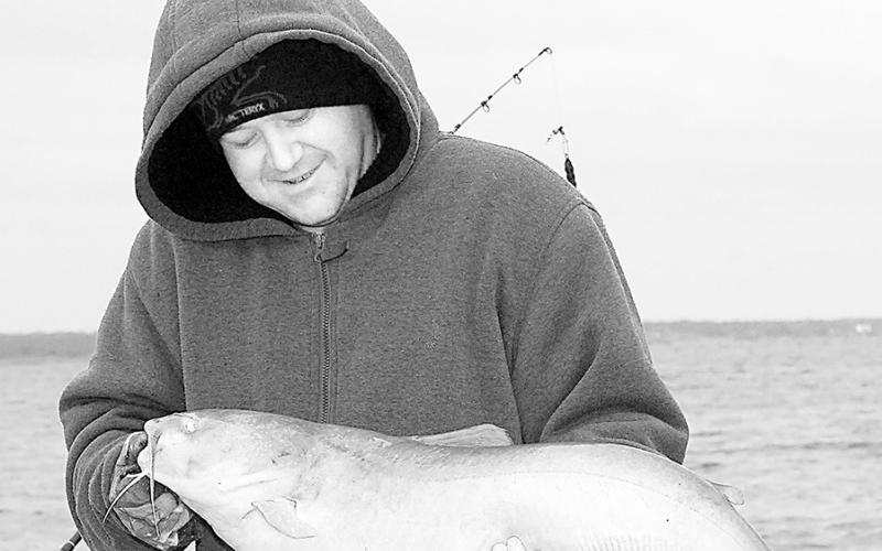 During the cold of winter, big blue cats can frequently be found hounding pods of shad around deep water structure. Drifting with a Santee rig ranks among the best ways to catch them. Matt Williams | Light and Champion