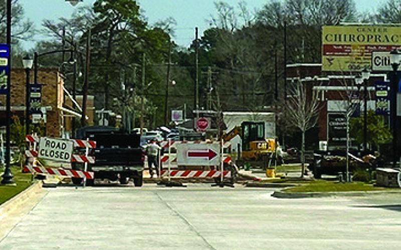 One end of the Austin Street work taking place this month was completed and opened to traffic. Motorists turning onto Austin Street from Nacogdoches Street saw the road closed sign ahead, but not the outlet provided by the alleyway at the middle of the block.