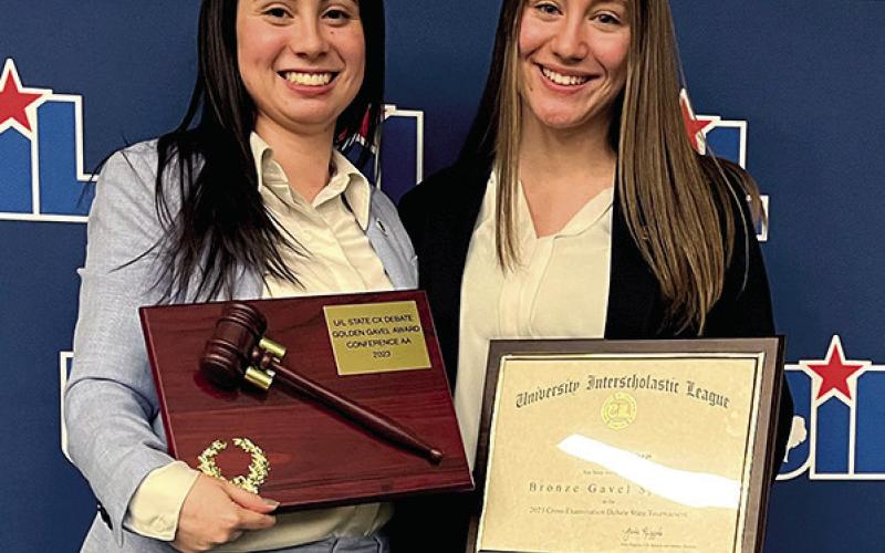 Shelbyville seniors place in debate UIL state meet