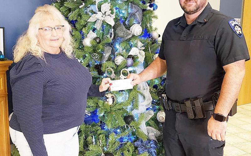 Garden club donates to Blue Santa