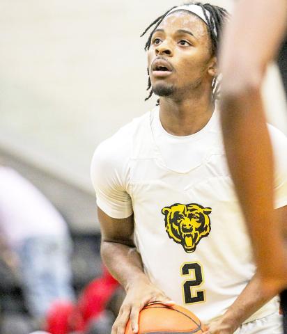 Bear Chris Nickleberry prepares for a free throw shot in Timpson’s 54-46 victory over the Waskom Wildcats. Savannah Cassell Timpson ISD Student Media Intern