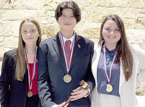 Shelbyville students place at UIL congress competition