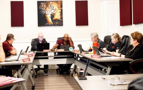 The Tenaha board of trustees considers a resolution to establish a daily time for prayer or the reading of religions texts. David Danley | Light and Champion