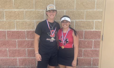 Shelbyville Dragons take 2nd and 3rd at District Tennis