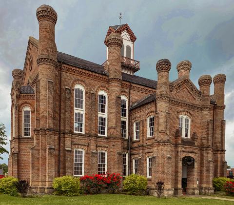 1885 Historic Courthouse tours available, DRT new docents