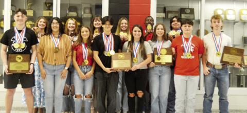 Members of Shelbyville High School’s State-winning UIL team are: (front row, left to right) Malachi Sierra, Angelli Ortiz, Kennedy McArthur, Travis Caporali, Maddie Lout, Elizabeth Marin, Ethan Jackson and Hayden Page. Back row, left to right: Cassidy Greer, Cheyenne Berlin, Kaylin Miller, Brynn Bickham, Aiden Swindle and Justin Filz. Zack Clark | Light and Champion