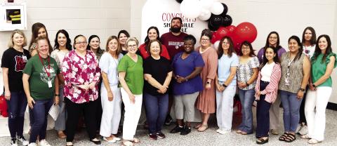Shelbyville ISD honors faulty with service awards