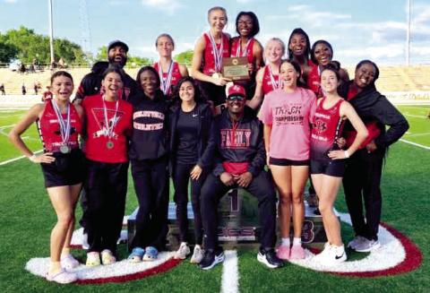 Lady Dragon track team qualifies for state competition