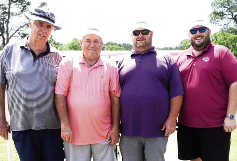 Center Noon Lions Club holds annual golf tournament