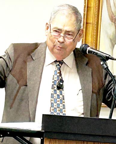 Bill O’Neal, author and former Texas State Historian, reviews his newest book for the Timpson Area Genealogical and Historical Society at its Aug. 20 meeting. Submitted | Light and Champion
