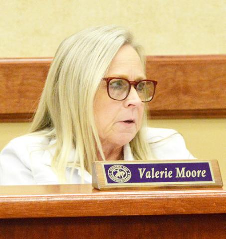 Valerie Moore, Chief Financial Officer, presents the Center ISD board with the monthly financial report. Zack Clark | Light and Champion
