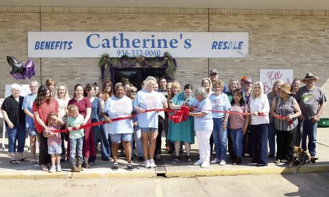 Shelby Mini Mall holds ribbon cutting