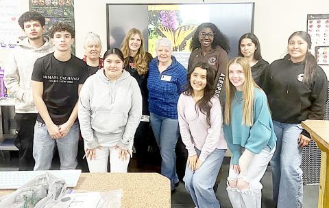 CHS horticulture class introduced to natives species