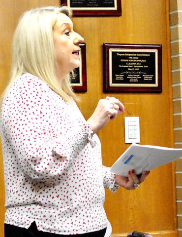 Sherry Scruggs presents the district’s state academic performance report to the Timpson ISD board of trustees at its February meeting. Maggie Vaughn | Light and Champion