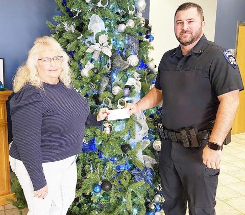 Garden club donates to Blue Santa