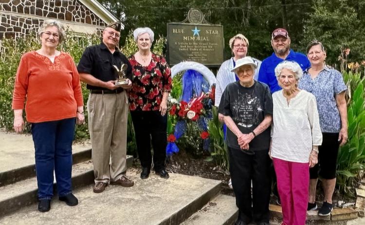 Center Garden Club celebrates Veterans Day