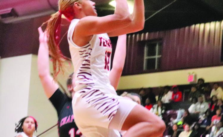 Lady Tigers win big in Holiday Hoops Tournament